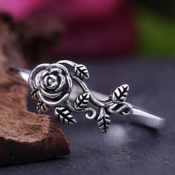 Huitan Vintage Blacke Rose Shaped Women Rings Retro Whole Rose Flower Factory Direct Selling Wholesale Lots&Bulk Women Rings