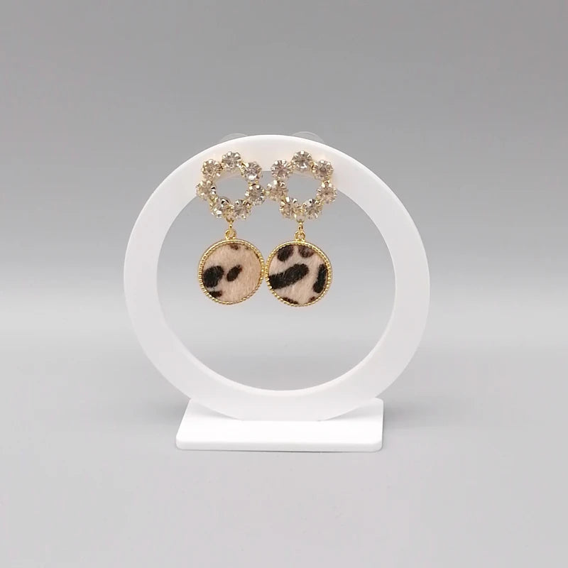 White/Clear Acrylic Round Earring Display Earring Holder Earring Stand Jewelry Display Earring Stud Organizer Crystal Show Rock