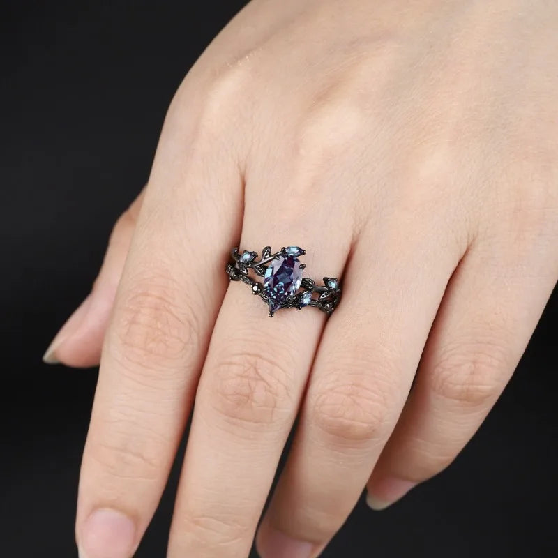 Delicate Women Rings Black Color Round Blue Stone Flower Rings Party Accessories Gift